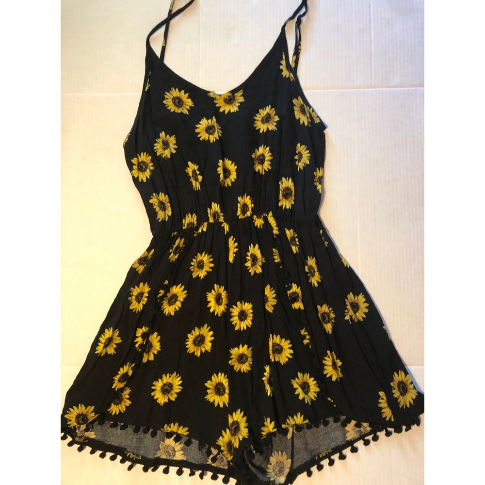 Black Sunflower Romper Size XXL